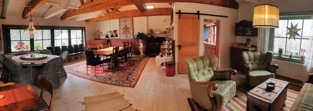 Woodstock B&B Studios Bålsta Exterior foto